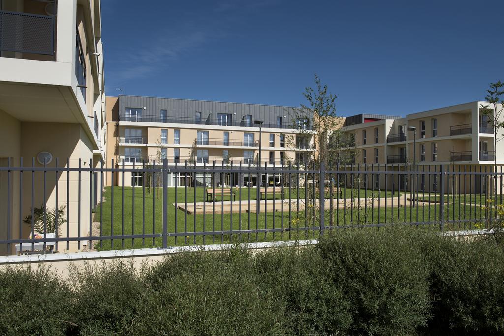 Domitys La Clef Des Champs Poitiers Exterior foto